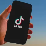 Nuo virusinių vaizdo įrašų iki pasaulinės šlovės: "TikTok"